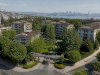 Beşiktaş Levazım Acarlar Sitesi: Merkezi Konumda Köklü ve Sakin Site Yaşamı