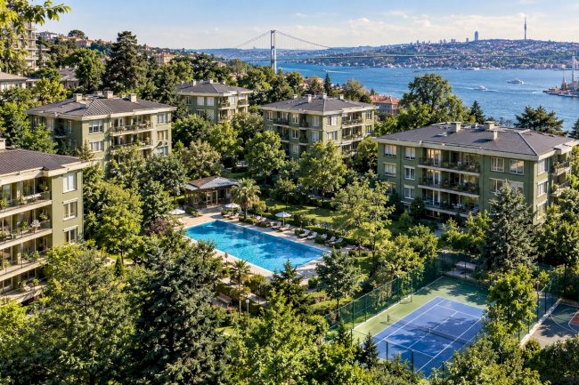 Beşiktaş Levazım Saklıkent Evleri: Yeşil Alanlar İçinde Site Yaşamı