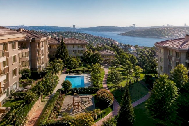 Dostlar Sitesi: Beşiktaş Ortaköy’de Geniş ve Nitelikli Konut Yaşamı