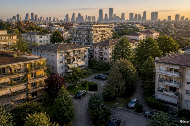 Engin Sitesi: Beşiktaş Nisbetiye’de Merkezi Konumlu Köklü Konut Yerleşimi