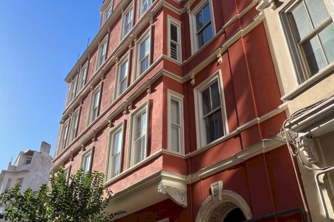 Apergi Apartmanı: Şişhane’de 19. Yüzyıl Apartman Mirası ve Gayrimenkul Değeri