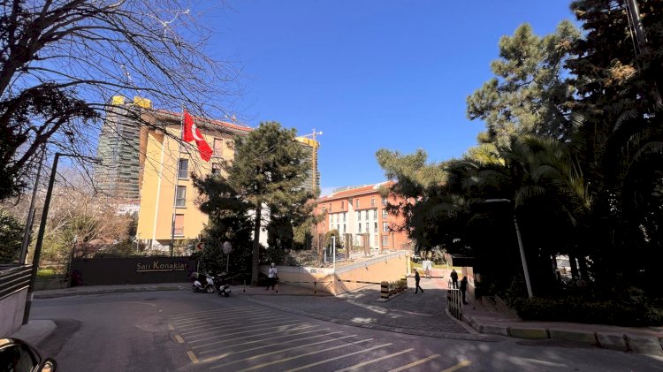 Etiler gözde yaşam alanlarından: Sarı Konaklar Sitesi