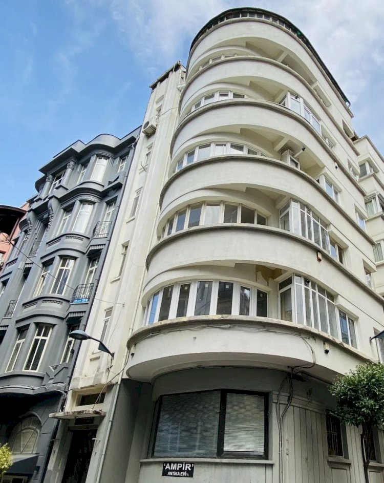 Nişantaşı Levent Apartmanı: Art Deco ve Bauhaus Etkileriyle İstanbul’un Tarihi Apartmanlarından Biri