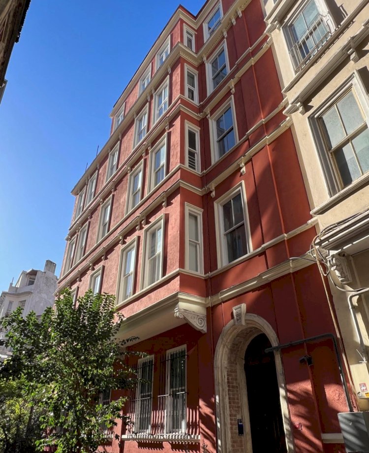 Apergi Apartmanı: Şişhane’de 19. Yüzyıl Apartman Mirası ve Gayrimenkul Değeri