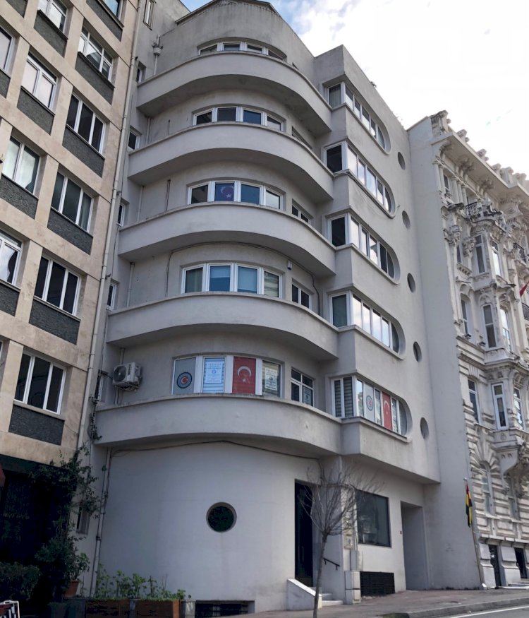 Tüten Apartmanı: Gümüşsuyu’nda Streamline Modern Mimarinin Özgün Örneği ve Gayrimenkul Değeri